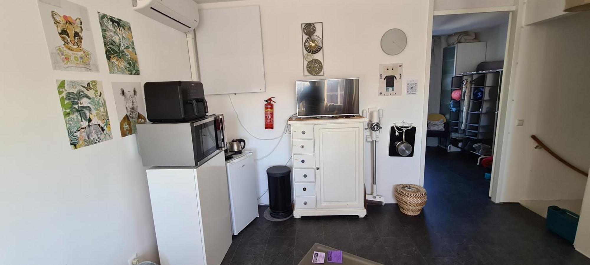 Airbnb 'Logeren Aan Het Plein' In Het Centrum Van Meppel Δωμάτιο φωτογραφία
