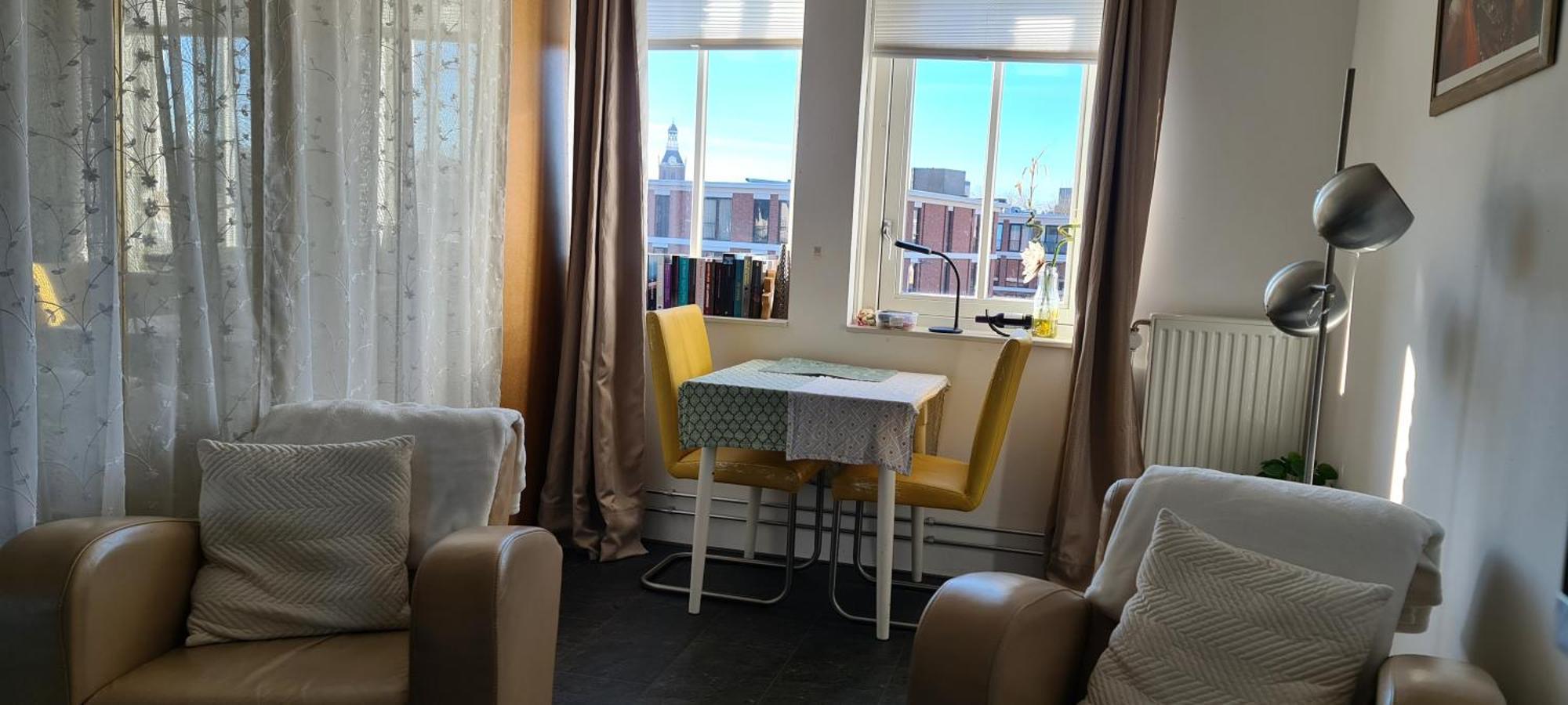 Airbnb 'Logeren Aan Het Plein' In Het Centrum Van Meppel Δωμάτιο φωτογραφία